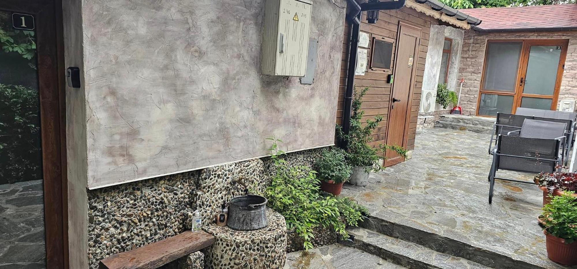 Стаи За Гости Лилия Hisarya Exterior foto